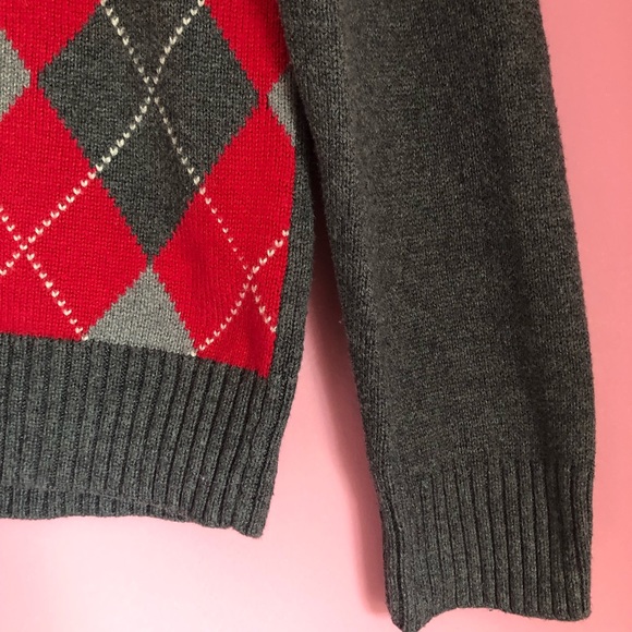 🔹2/$30🔹 Red and Grey Argyle Sweater - Picture 4 of 8